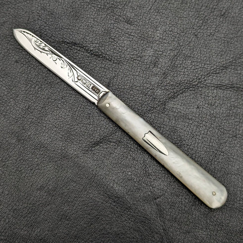 1924年 英国アンティーク 白蝶貝ハンドル 純銀彫刻ブレード 折りたたみペンナイフ